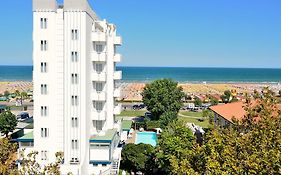 Hotel Aristeo Rimini fronte mare